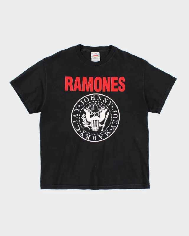 Vintage Y2K Ramones Band T Shirt - L Asymmetrical Pockets Print