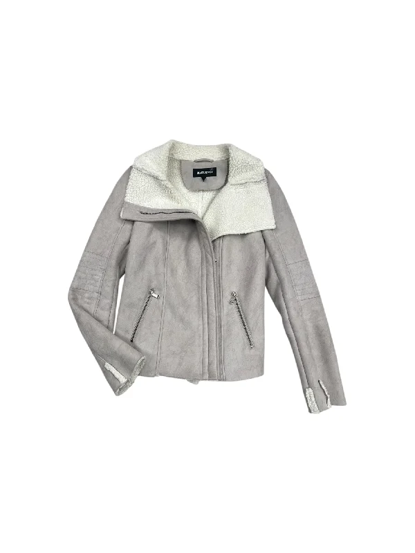 Jacket Faux Fur & Sherpa By Black Rivet In Grey, Size: Xs Lace Jacket Ribbed Jacket Sequined Jacket Jacket Faux Fur & Sherpa By Black Rivet In Grey, Size: Xs Lace Jacket Ribbed Jacket Sequined Jacket