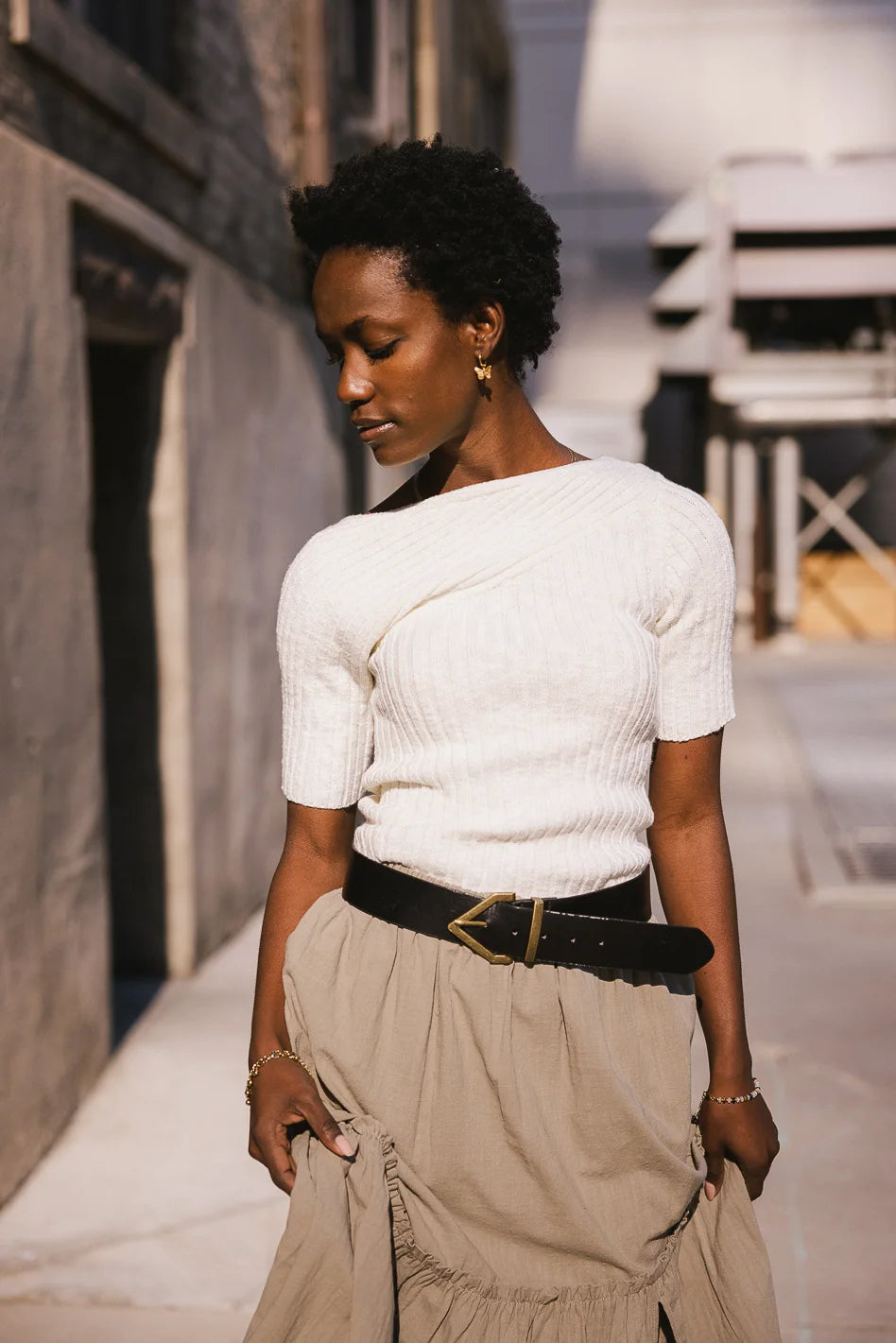 Toni Sweater Top in Cream Houndstooth Herringbone Solid