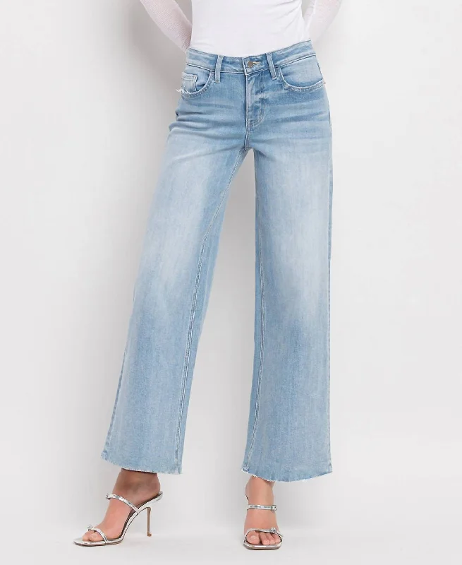 The Best Of The Best Jeans In Light Wash Trendy Bootcut High-Waisted Jeans