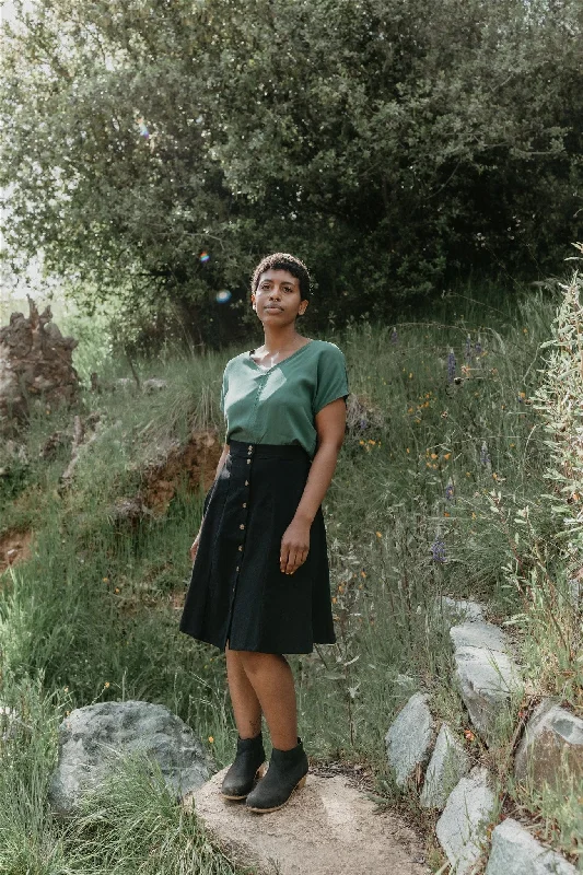 Bae Skirt in Black Linen pencil skirt chic