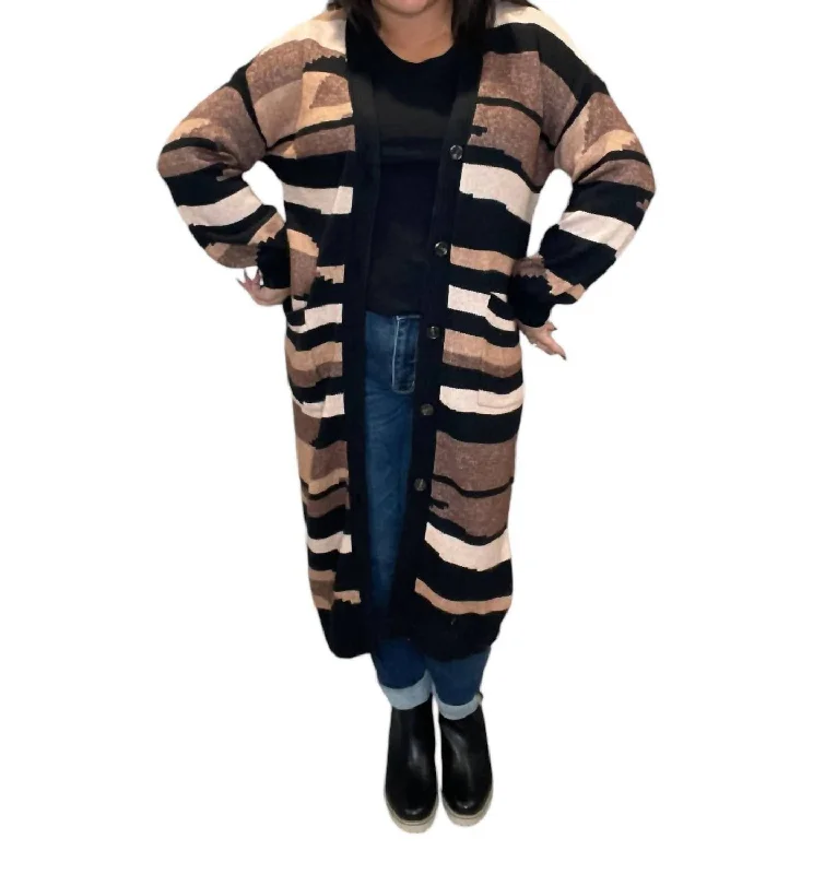 Buttoned Sweater Cardigan In Black/brown Fitted Slim Tailored