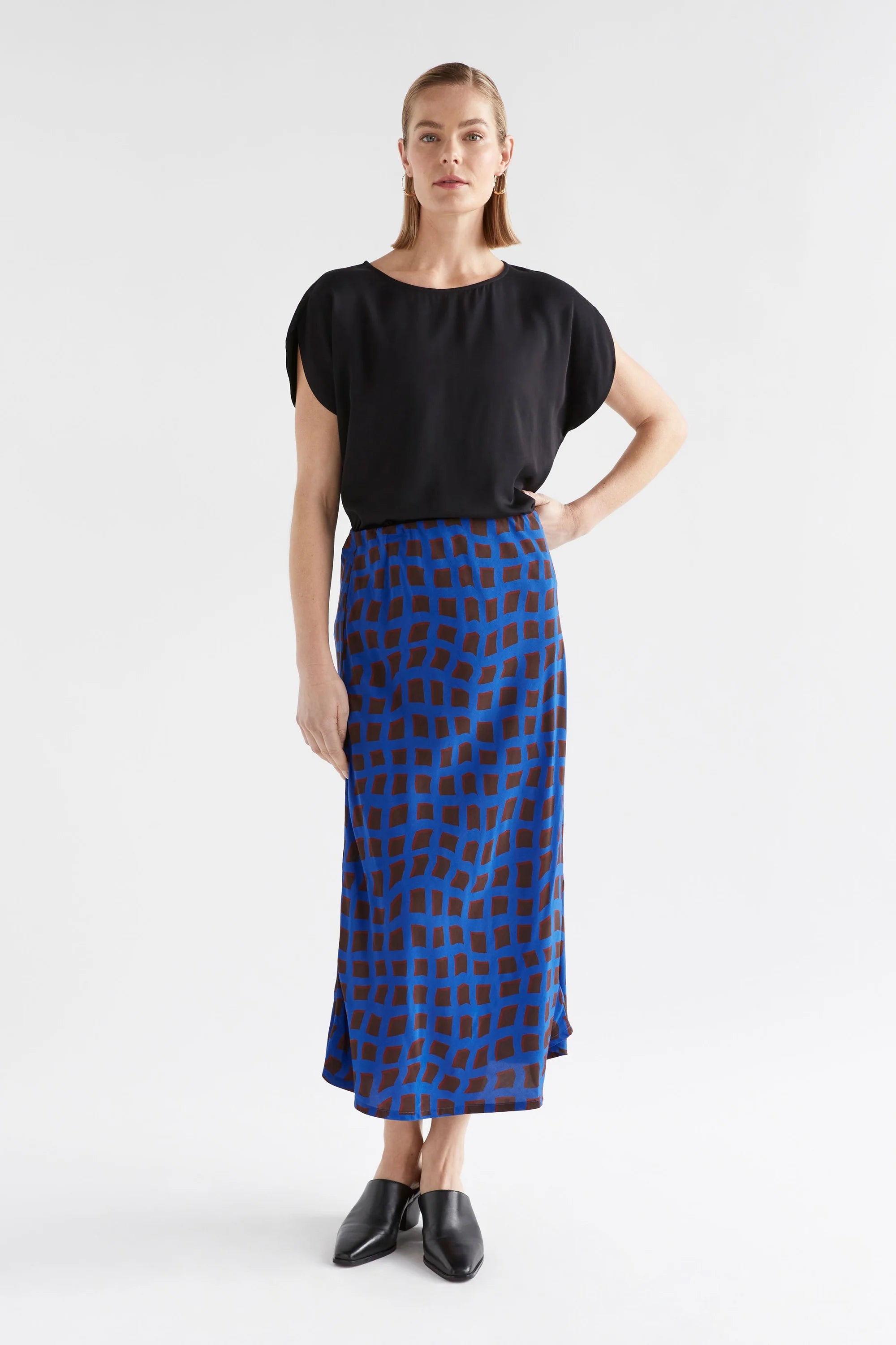 Elk Iden Skirt - Blue Wave Print wool skirt breathable