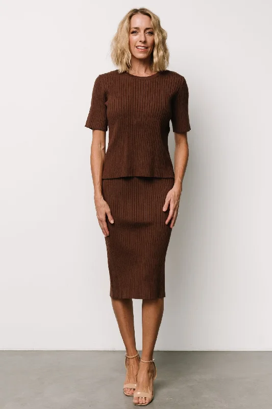 Stormi Ribbed Midi Skirt | Brown belted skirt waist